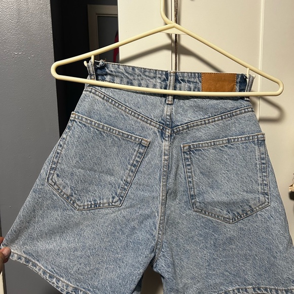Zara Women's Light Blue Jean Shorts - Picture 3 of 4